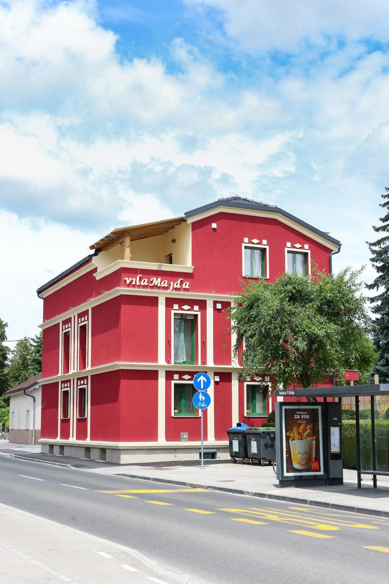 Apart Hotel Asteria Любляна Экстерьер фото